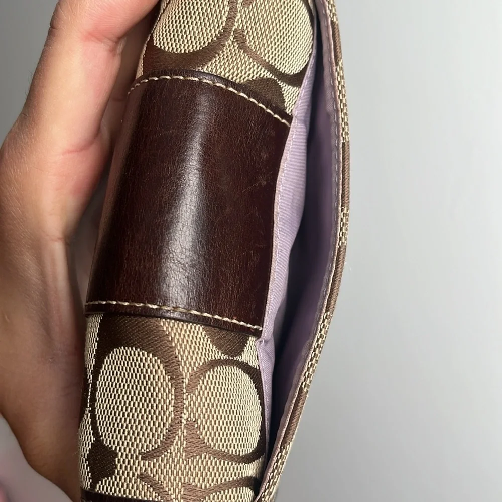 Coach Signature Brown Wallet - Picture 10 of 10